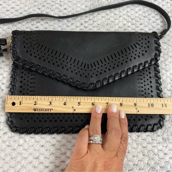 Unbranded Faux Leather Vegan Leather Black Envelope Perforated Clutch Crossbody - Picture 7 of 12